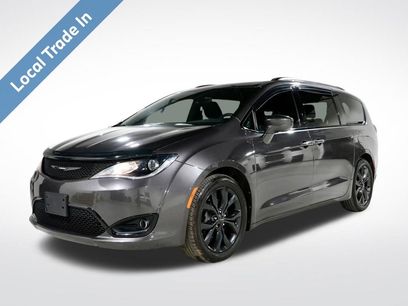 Used 2018 Chrysler Pacifica Touring-L Plus
