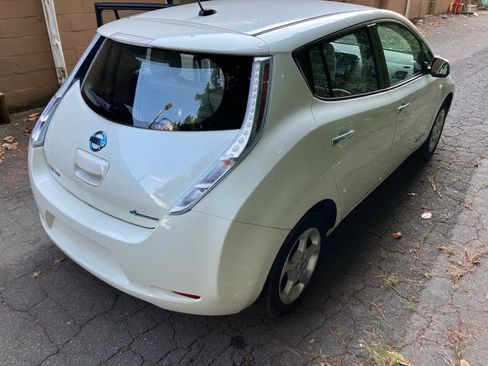 Used 2012 Nissan Leaf SV image 5