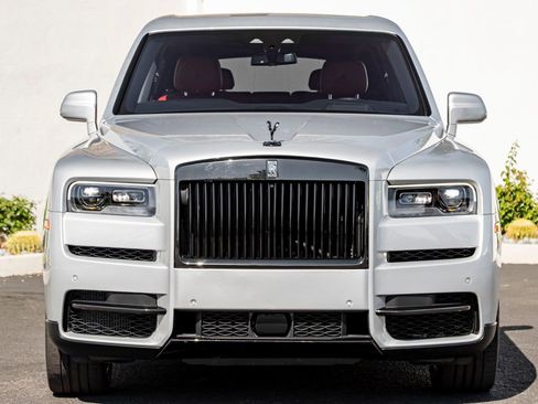 Certified 2024 Rolls-Royce Cullinan Black Badge w/ Dark Exterior Package AWD/4WD image 5