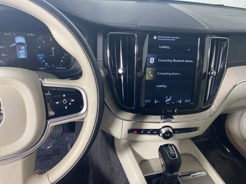 Used 2018 Volvo XC60 T6 Inscription w/ Luxury Seat Package AWD/4WD image 16