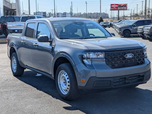 New 2026 Ford Maverick XL image 4