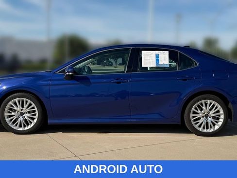 Used 2018 Toyota Camry XLE w/ Protection Package (Q2) FWD image 2