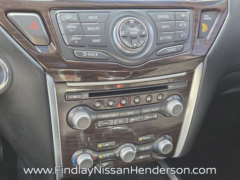 Used 2014 Nissan Pathfinder Platinum w/ Platinum Premium Package FWD image 29