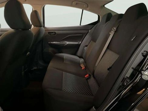 Used 2021 Nissan Versa S image 33