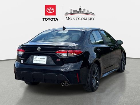 Used 2025 Toyota Corolla SE FWD image 3