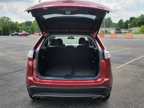 Used 2018 Ford Edge SEL w/ Equipment Group 201A AWD/4WD image 11