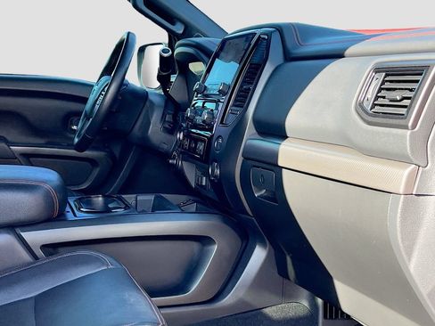 Used 2023 Nissan Titan PRO-4X w/ Pro-4x Convenience Package AWD/4WD image 29