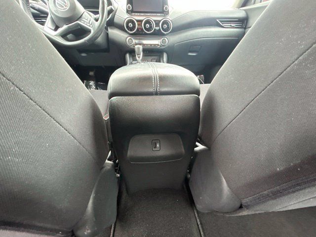 Used 2020 Nissan Sentra SV FWD image 17