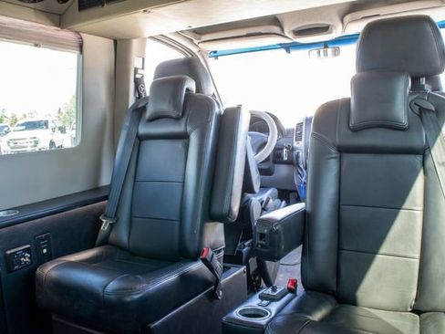 Used 2010 Mercedes-Benz Sprinter 2500 image 29