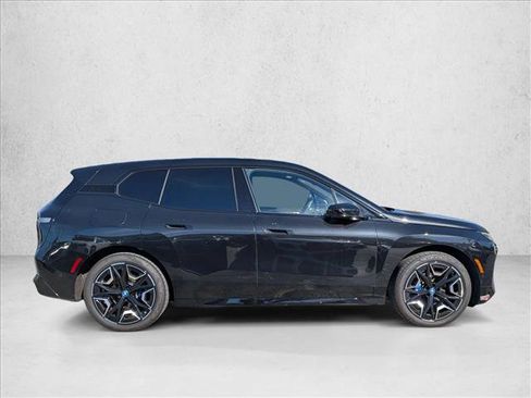 Used 2024 BMW iX xDrive50 w/ Premium Package AWD/4WD image 4