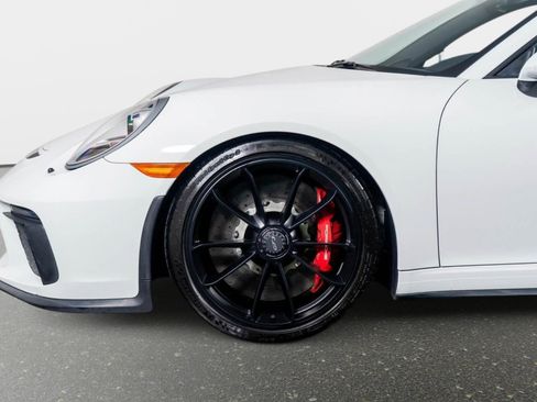 Used 2018 Porsche 911 GT3 w/ Sport Chrono Package RWD image 20