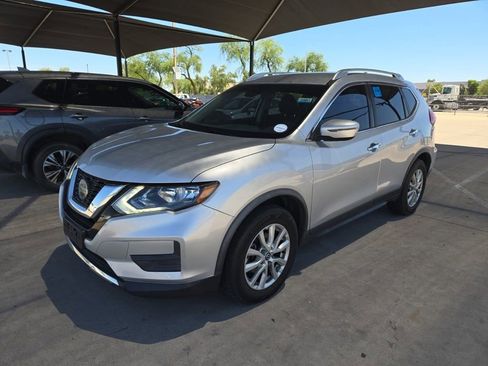 Used 2020 Nissan Rogue SV FWD image 5