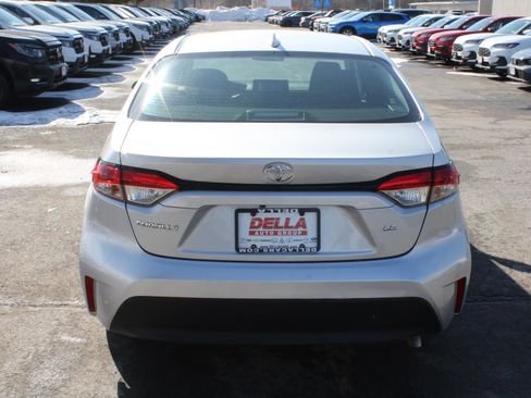 Used 2023 Toyota Corolla LE image 6