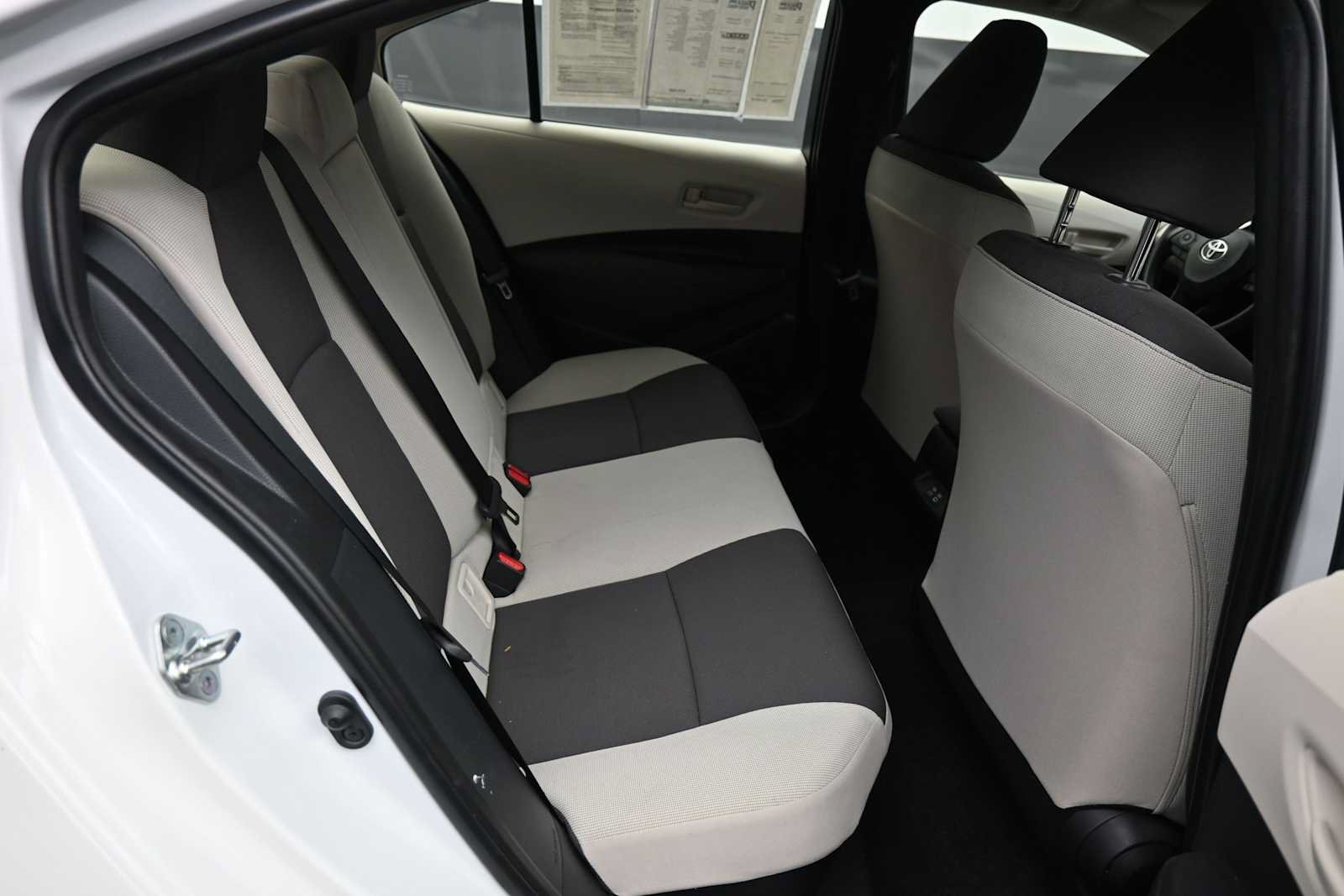 Used 2023 Toyota Corolla LE FWD image 22