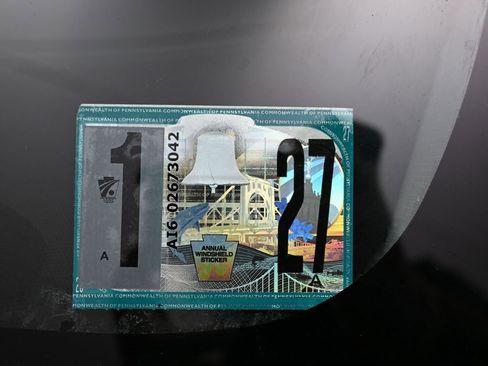 Used 2022 Tesla Model 3 Standard Range image 8