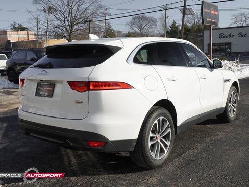 Used 2019 Jaguar F-PACE Premium image 7