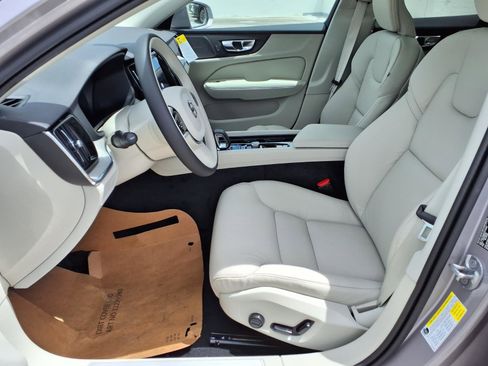 New 2026 Volvo V60 B5 Cross Country Plus w/ Protection Package Premier AWD/4WD image 13