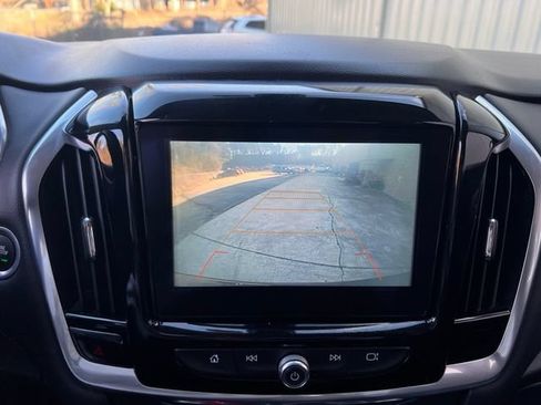 Used 2019 Chevrolet Traverse LT AWD/4WD image 24