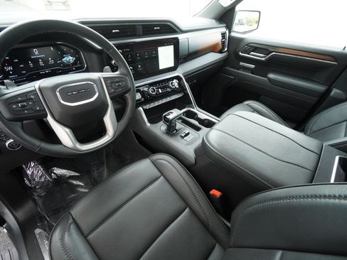 Used 2025 GMC Sierra 1500 Denali w/ Denali Reserve Package AWD/4WD image 24