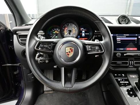 Certified 2023 Porsche Macan S AWD/4WD image 8