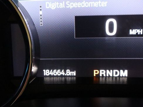 Used 2022 Ford F250 Platinum w/ FX4 Off-Road Package AWD/4WD image 44