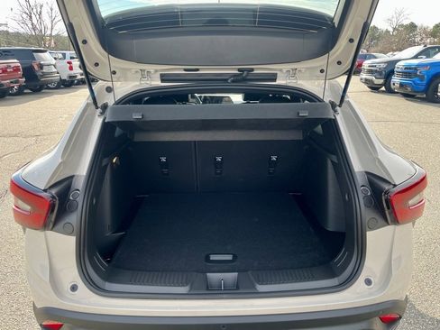 New 2026 Chevrolet Trax RS w/ Driver Confidence Package image 5