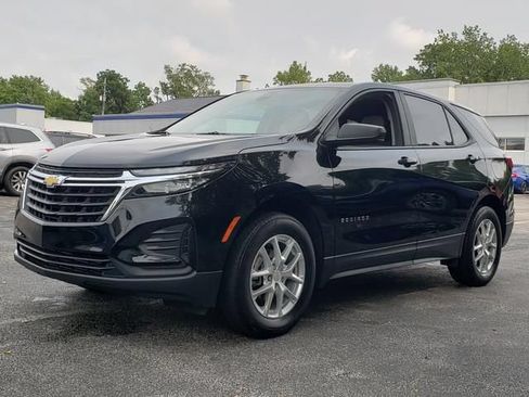 Used 2024 Chevrolet Equinox LS w/ LS Convenience Package AWD/4WD image 8