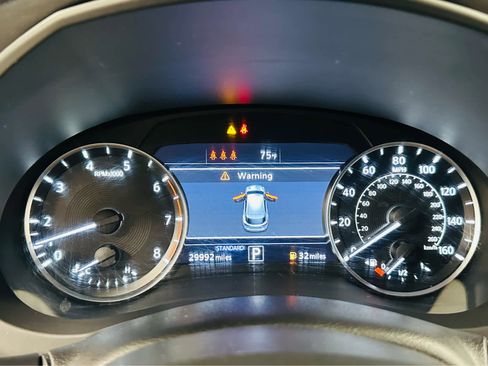 Used 2022 INFINITI QX50 Luxe AWD/4WD image 18