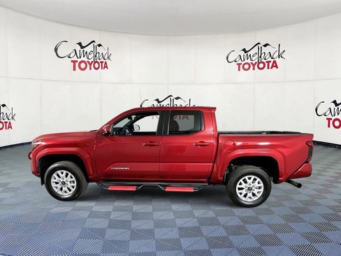 Used 2025 Toyota Tacoma SR5 AWD/4WD image 4