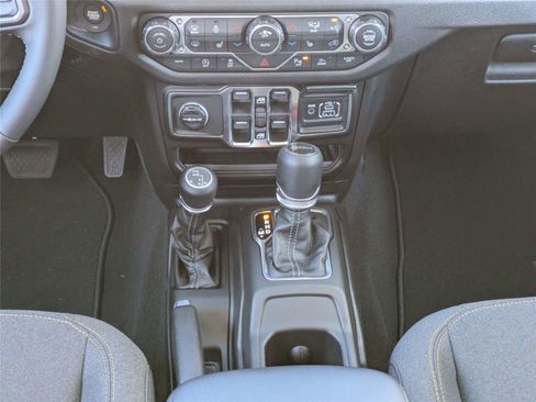 New 2026 Jeep Gladiator Sport image 20