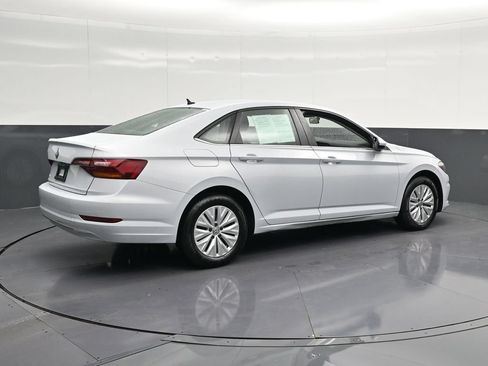 Used 2019 Volkswagen Jetta S FWD image 3