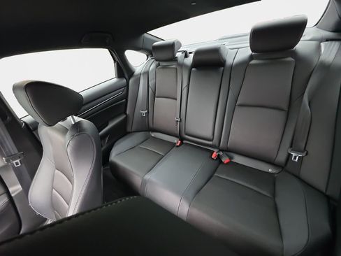 Used 2019 Honda Accord Sport image 19