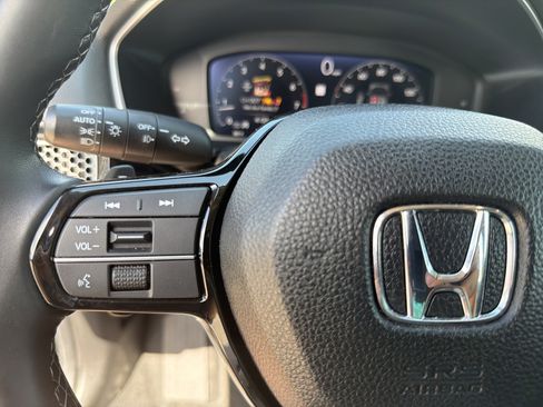 Used 2024 Honda Civic Touring image 9
