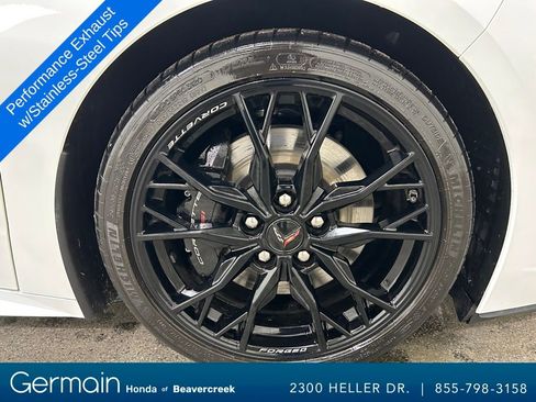 Used 2024 Chevrolet Corvette Stingray Coupe w/ Z51 Performance Package image 14