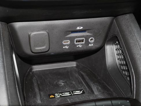 Certified 2023 Chevrolet TrailBlazer RS w/ Sun and Liftgate Package AWD/4WD image 15