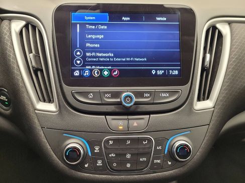 Used 2024 Chevrolet Malibu LT image 25