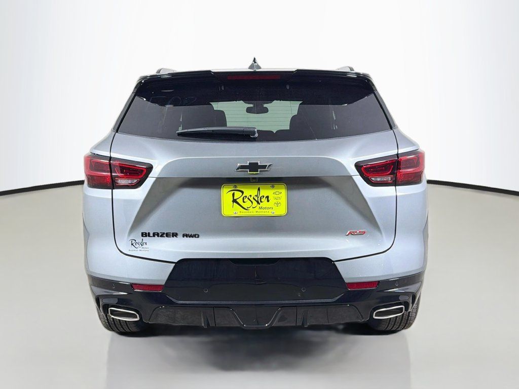 New 2026 Chevrolet Blazer RS w/ LPO, Floor Liner Package AWD/4WD image 6