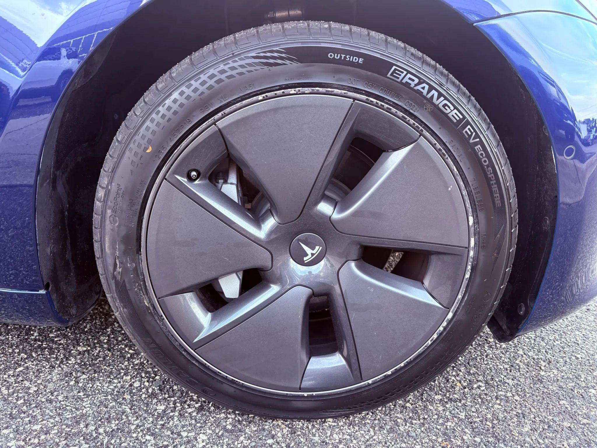 Used 2022 Tesla Model 3 Long Range AWD/4WD image 33