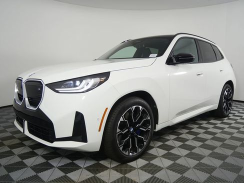 Used 2025 BMW X3 M50 image 8