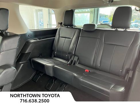 Used 2023 Ford Expedition XLT image 20