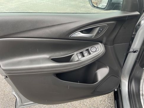 Used 2024 Buick Encore GX Sport Touring image 9