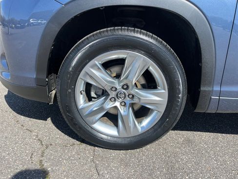 Certified 2018 Toyota Highlander Limited image 27