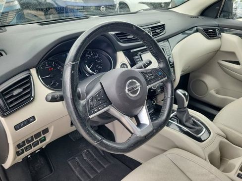 Certified 2022 Nissan Rogue Sport SL AWD/4WD image 19