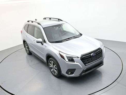 Used 2024 Subaru Forester Limited image 19