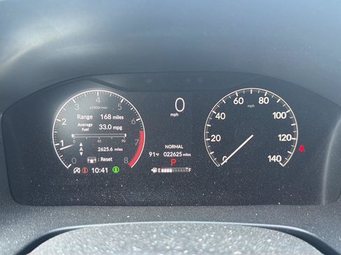 Used 2024 Honda CR-V EX image 3