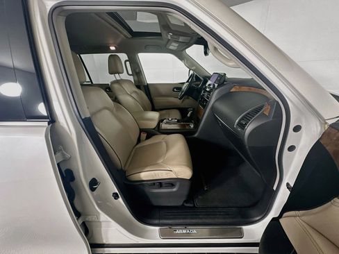 Used 2024 Nissan Armada SL w/ Captain's Chairs Package AWD/4WD image 34