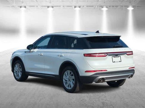 Used 2023 Lincoln Corsair FWD image 5