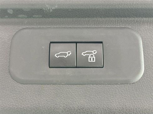 Certified 2025 Toyota Grand Highlander XLE image 38