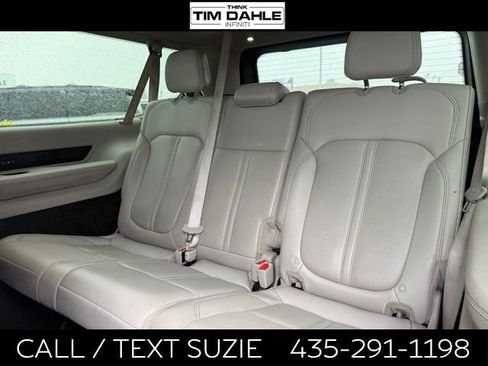 Used 2023 Jeep Grand Wagoneer L 4WD w/ Flexible Seating Group image 14
