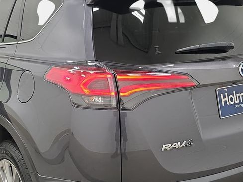 Used 2017 Toyota RAV4 Limited w/ Advanced Technology Package AWD/4WD image 34
